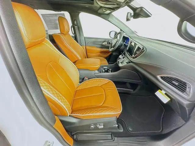 2026 Chrysler Pacifica Pinnacle