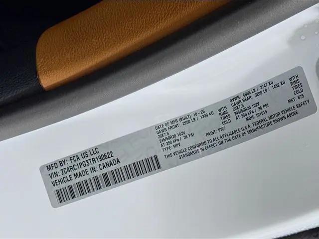 2026 Chrysler Pacifica Pinnacle