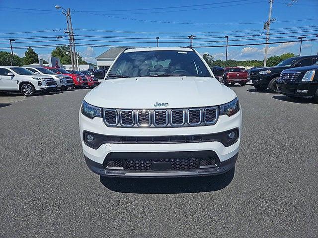 2025 Jeep Compass COMPASS LATITUDE 4X4
