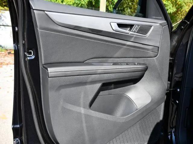 2026 Volkswagen Atlas Cross Sport SE