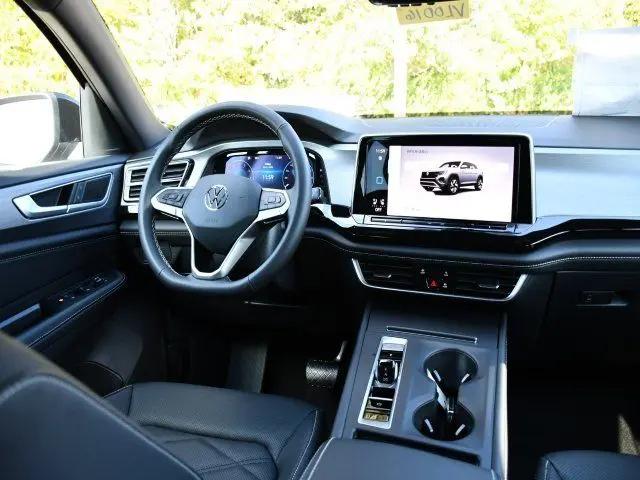 2026 Volkswagen Atlas Cross Sport SE
