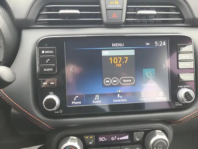 2025 Nissan Versa 1.6 SR