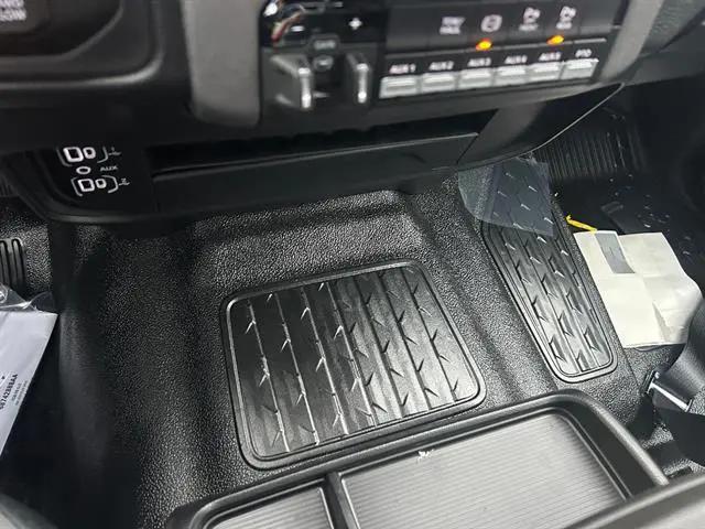 2026 Ram 3500 Tradesman/Big Horn