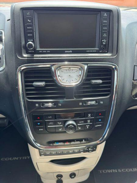 2011 Chrysler Town & Country Touring-L