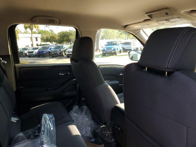 2026 Nissan Frontier Crew Cab SV 4x2