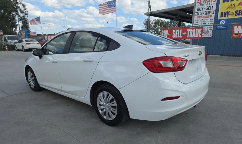 2017 Chevrolet Cruze LS Auto