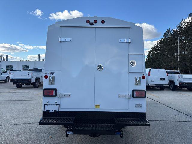 2025 Chevrolet Express Cutaway Work Van