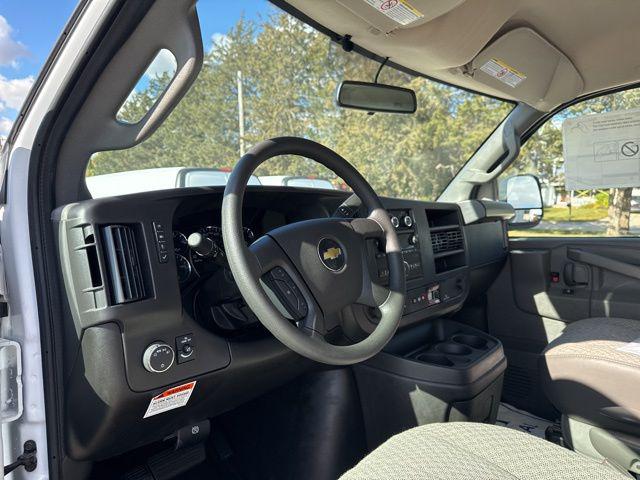 2025 Chevrolet Express Cutaway Work Van