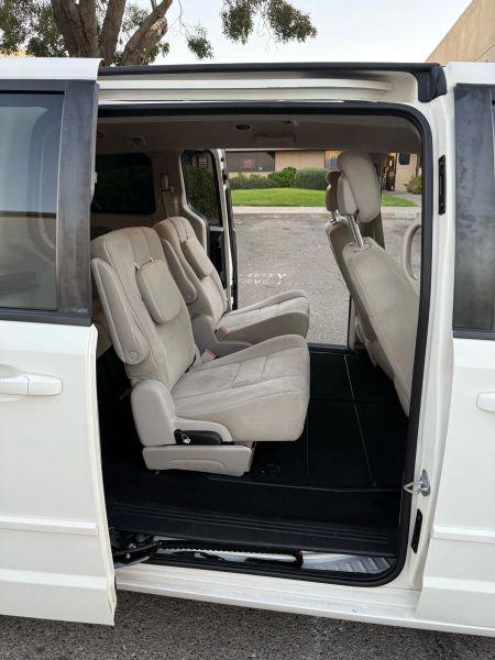 2011 Dodge Grand Caravan Express