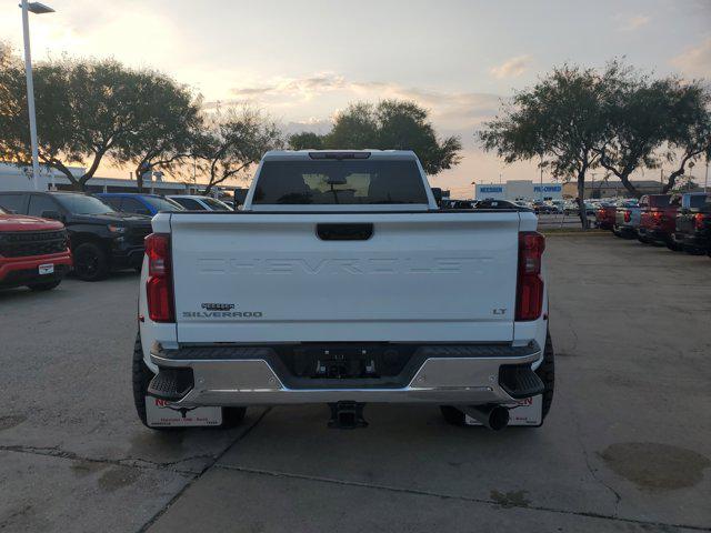 2026 Chevrolet Silverado 3500HD Crew Cab, Long Bed, LT Dual Rear Wheel, RWD
