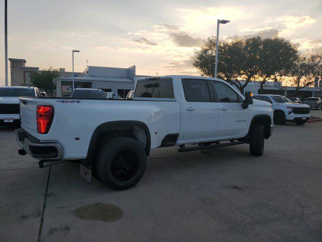 2026 Chevrolet Silverado 3500HD Crew Cab, Long Bed, LT Dual Rear Wheel, RWD