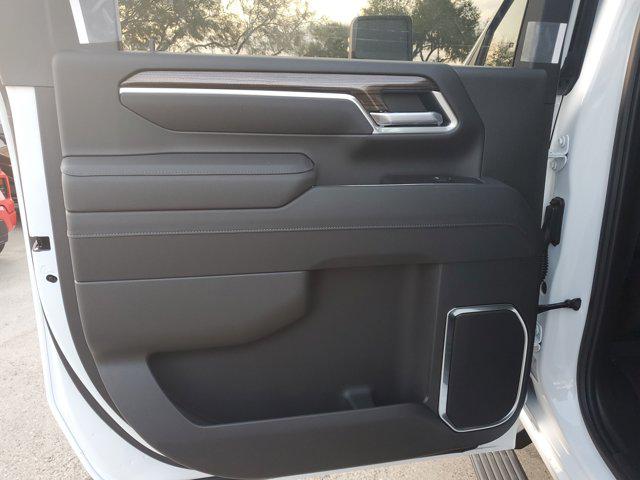 2026 Chevrolet Silverado 3500HD Crew Cab, Long Bed, LT Dual Rear Wheel, RWD