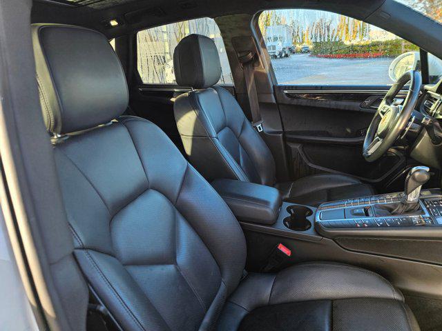 2021 Porsche Macan AWD