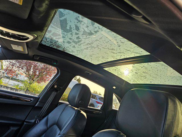 2021 Porsche Macan AWD