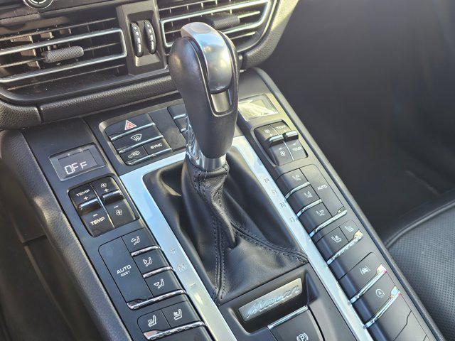 2021 Porsche Macan AWD
