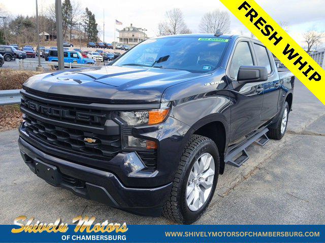 2022 Chevrolet Silverado 1500 4WD Crew Cab Short Bed Custom