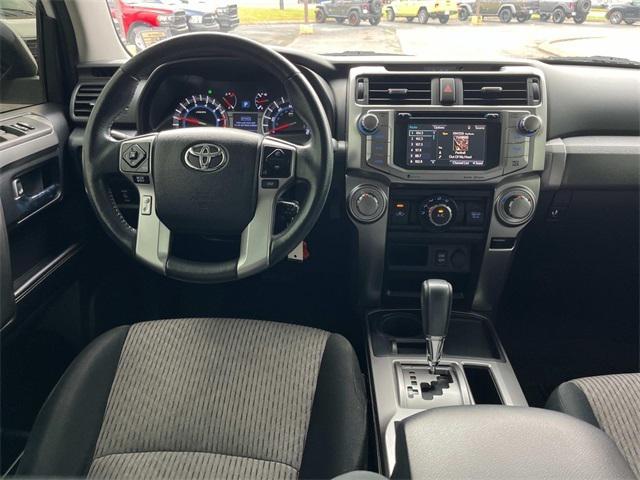 2018 Toyota 4Runner SR5 2018 Toyota 4Runner SR5