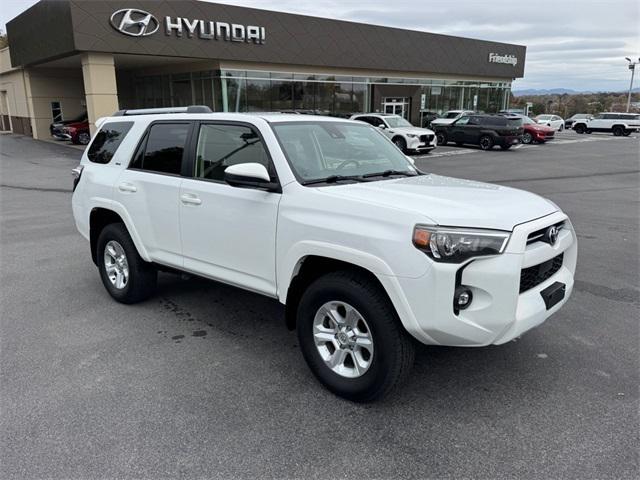 2024 Toyota 4Runner SR5 2024 Toyota 4Runner SR5