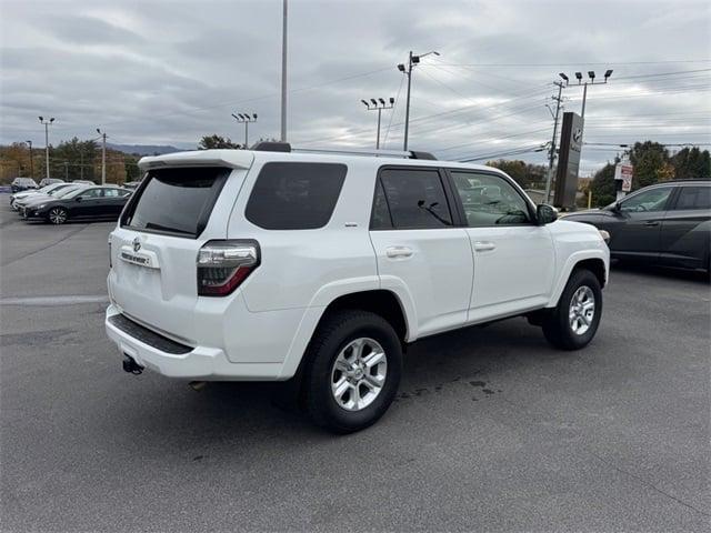 2024 Toyota 4Runner SR5 2024 Toyota 4Runner SR5
