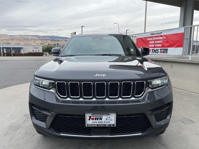 2025 Jeep Grand Cherokee Laredo X 4x4 2025 Jeep Grand Cherokee Laredo X 4x4