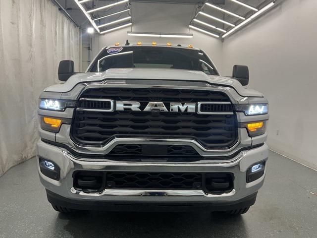 2025 RAM Ram 2500 RAM 2500 TRADESMAN CREW CAB 4X4 64 BOX 2025 RAM Ram 2500 RAM 2500 TRADESMAN CREW CAB 4X4 64 BOX