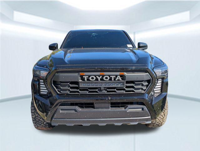 2024 Toyota Tacoma SR 2024 Toyota Tacoma SR