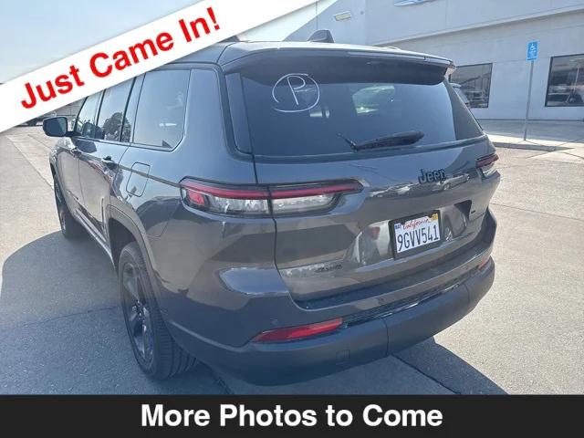 2023 Jeep Grand Cherokee L Altitude 4x4 2023 Jeep Grand Cherokee L Altitude 4x4