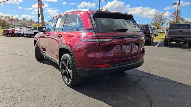 2023 Jeep Grand Cherokee Altitude 4x4 2023 Jeep Grand Cherokee Altitude 4x4
