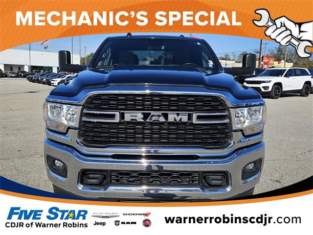 2022 RAM 3500 Big Horn Crew Cab 4x4 8 Box 2022 RAM 3500 Big Horn Crew Cab 4x4 8 Box