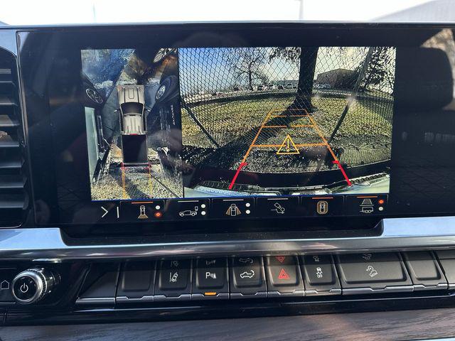 2026 GMC Sierra 2500HD Crew Cab, Standard Bed, SLT, 4WD