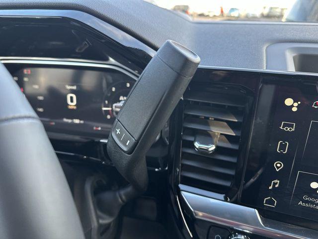 2026 GMC Sierra 2500HD Crew Cab, Standard Bed, SLT, 4WD