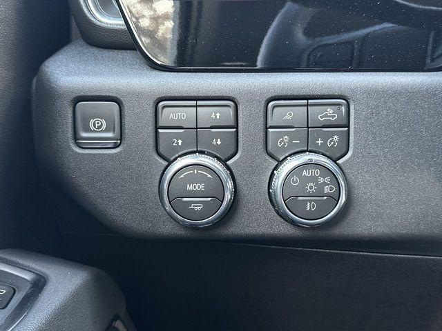 2026 GMC Sierra 2500HD Crew Cab, Standard Bed, SLT, 4WD
