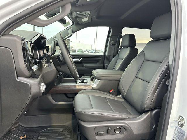 2026 GMC Sierra 2500HD Crew Cab, Standard Bed, SLT, 4WD