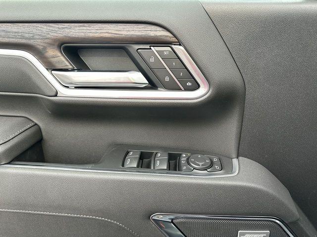 2026 GMC Sierra 2500HD Crew Cab, Standard Bed, SLT, 4WD