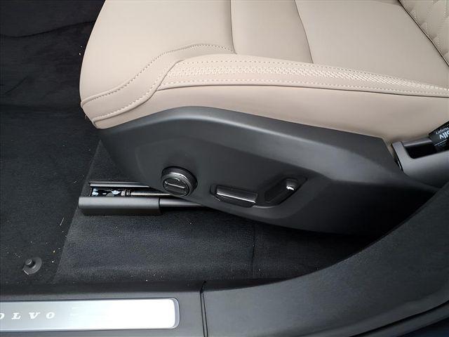 2026 Volvo XC90 Plus, B6 AWD Gas (mild hybrid), Gasoline, Bright, 7 Seats