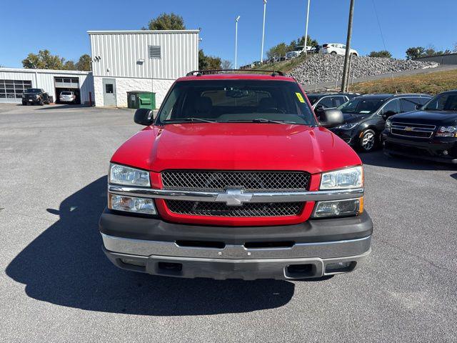 2003 Chevrolet Avalanche Base