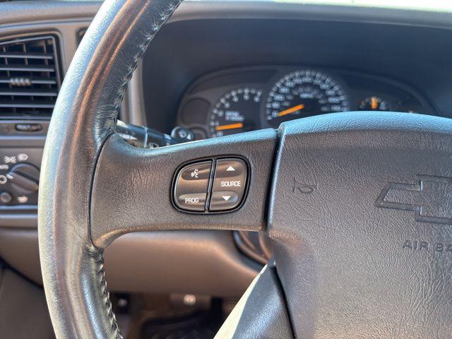 2003 Chevrolet Avalanche Base