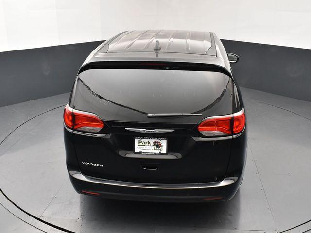 2026 Chrysler Voyager LX