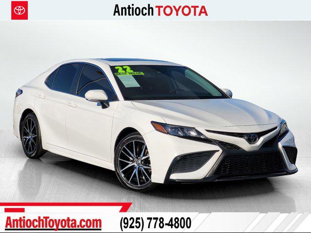 2022 Toyota Camry SE