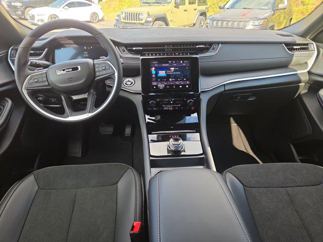 2025 Jeep Grand Cherokee L Altitude X 4x4
