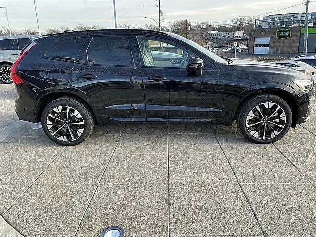 2026 Volvo XC60 Plug-In Hybrid Ultra, T8 AWD Electric/Gasoline, Dark