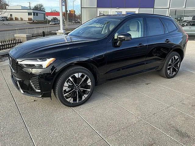 2026 Volvo XC60 Plug-In Hybrid Ultra, T8 AWD Electric/Gasoline, Dark