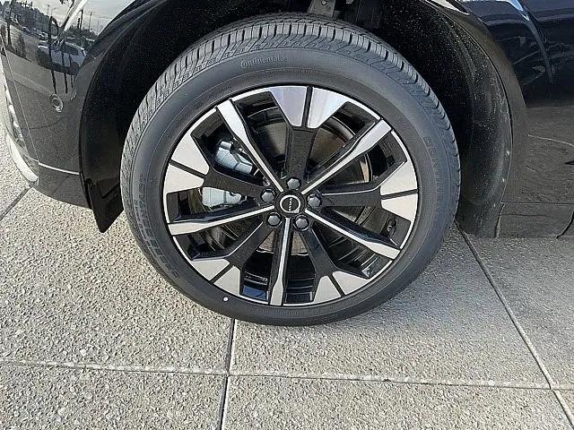 2026 Volvo XC60 Plug-In Hybrid Ultra, T8 AWD Electric/Gasoline, Dark