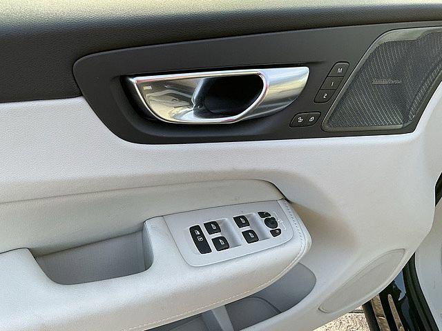2026 Volvo XC60 Plug-In Hybrid Ultra, T8 AWD Electric/Gasoline, Dark