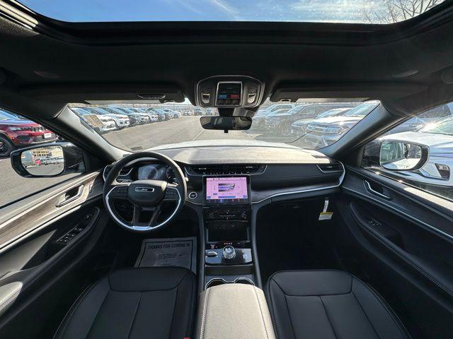 2025 Jeep Grand Cherokee GRAND CHEROKEE LIMITED 4X4 2025 Jeep Grand Cherokee GRAND CHEROKEE LIMITED 4X4