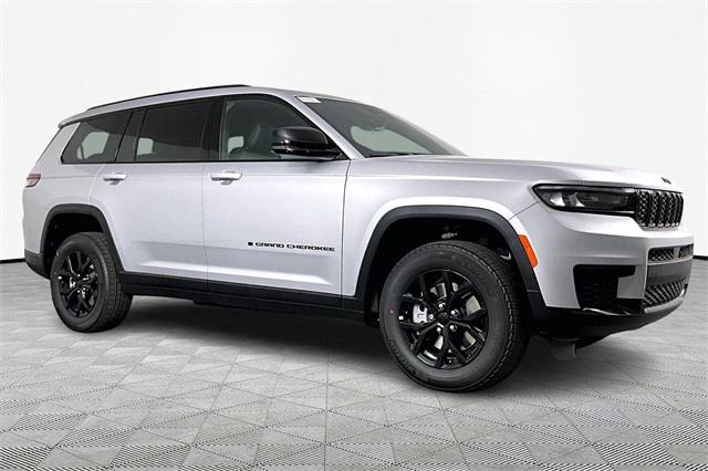 2025 Jeep Grand Cherokee GRAND CHEROKEE L ALTITUDE 4X4