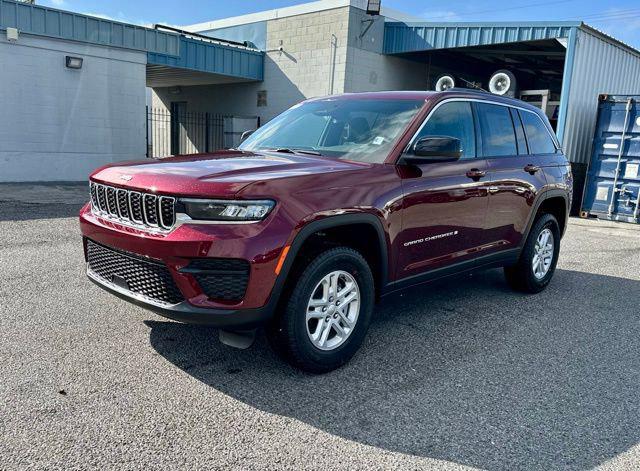 2025 Jeep Grand Cherokee GRAND CHEROKEE LAREDO 4X2