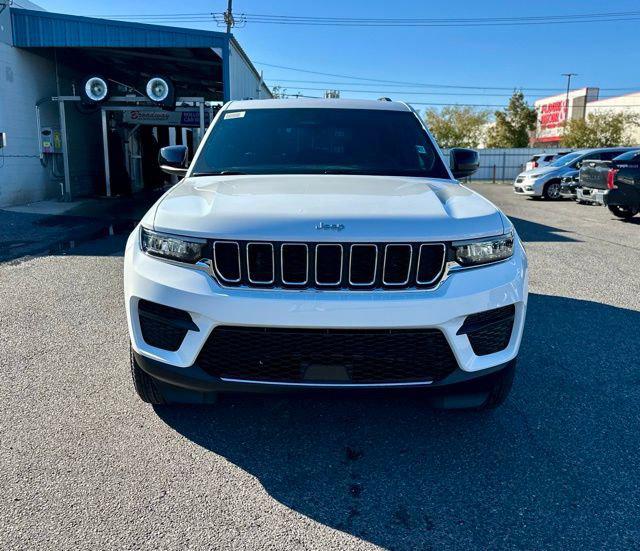 2025 Jeep Grand Cherokee GRAND CHEROKEE LAREDO X 4X2