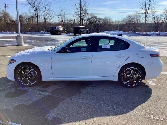 2025 Alfa Romeo Giulia GIULIA AWD