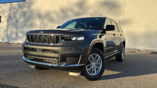 2025 Jeep Grand Cherokee GRAND CHEROKEE L LAREDO X 4X4